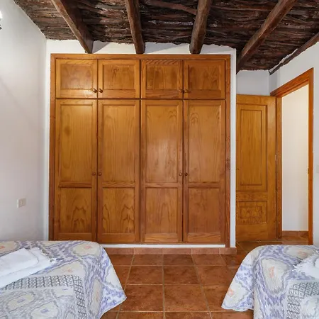 Holiday home Montana De Aguarijo El Hierro *